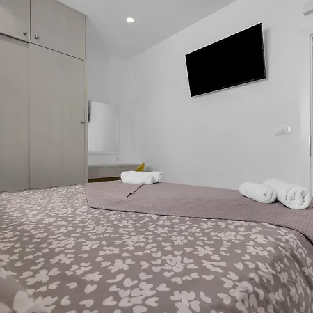 Apartment Lovre